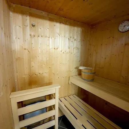 Spacious With Sauna And Lakeview, In Walking Distance Of Lift Unterterzen