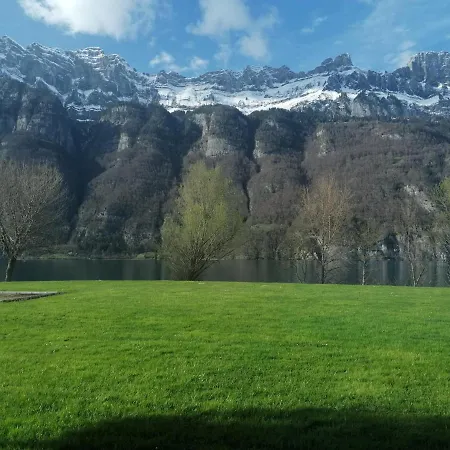 Spacious With Sauna And Lakeview, In Walking Distance Of Lift Apartment
